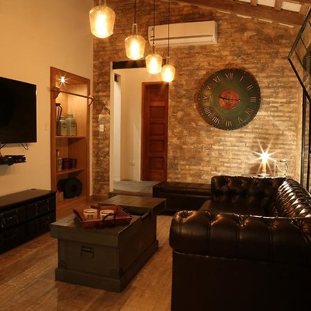 Casa Sucre Bed & Breakfast อะซุนซิออง ภายนอก รูปภาพ